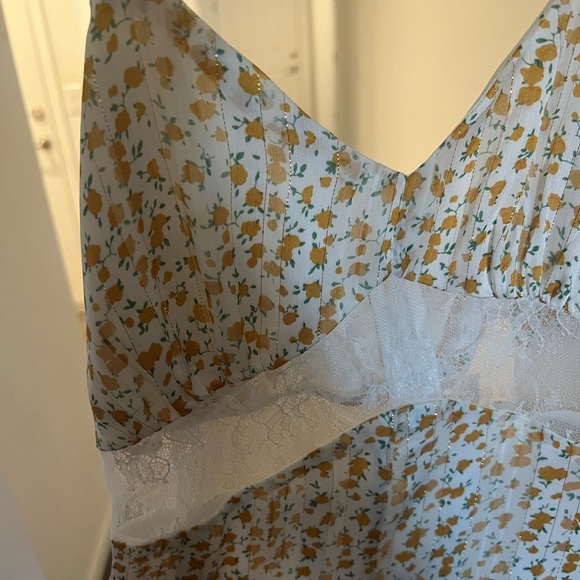 NWT Sage the Label floral satin lace trimming midi dress. Size Medium - Picture 2 of 3